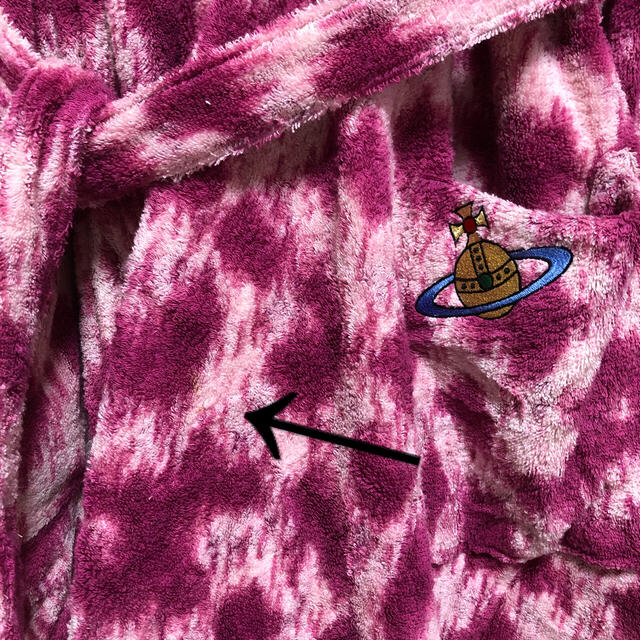 Vivienne Westwood(ヴィヴィアンウエストウッド)のヴィヴィアンウエストウッド  レア レオパード ピンク バスローブ 箱付 レディースのルームウェア/パジャマ(ルームウェア)の商品写真
