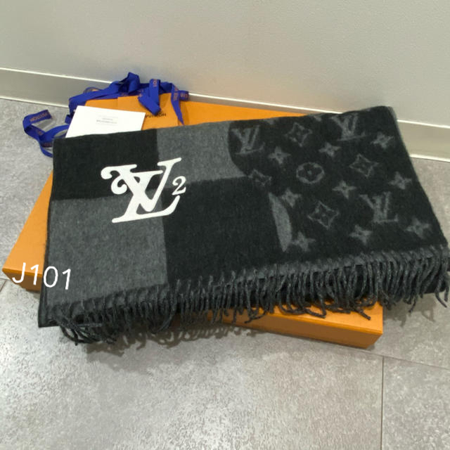 LOUIS VUITTON(ルイヴィトン)のルイヴィトン NIGOコラボ カシミアマフラー　 メンズのファッション小物(マフラー)の商品写真