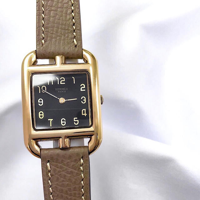 Hermes(エルメス)の【仕上済】エルメス ケープコッド K18 YG 黒文字盤 レディース 腕時計 レディースのファッション小物(腕時計)の商品写真