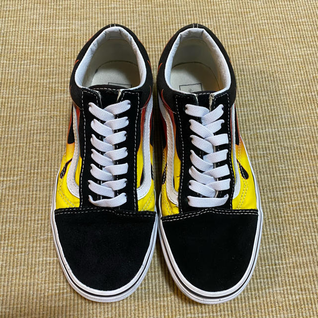 VANS(ヴァンズ)のold skool flame pack レディースの靴/シューズ(スニーカー)の商品写真