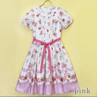 Emily Temple cute(ひざ丈ワンピース)のフリマアイテム一覧 Emily Temple cute(ひざ丈ワンピース)のフリマアイテム一覧