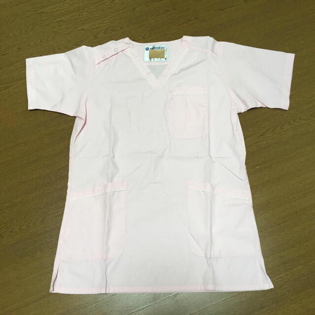 みぃ様専用NURSERY スクラブ　ナース服 レディースのレディース その他(その他)の商品写真