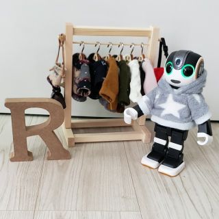 シャープ(SHARP)のロボホン RoBoHoN ロボホンの服ハンガーラック(その他)