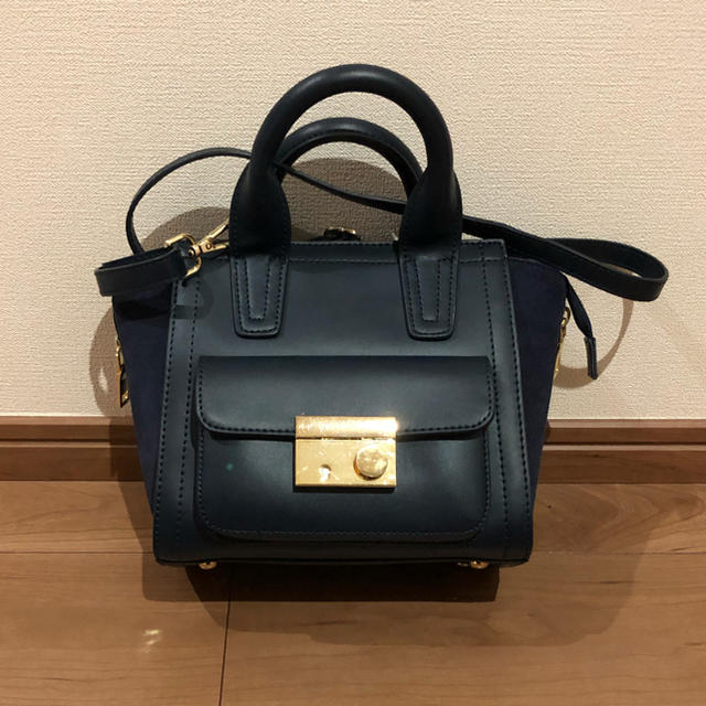 BARNEYS NEW YORK(バーニーズニューヨーク)のバーニーズニューヨーク　ショルダーバッグ レディースのバッグ(ショルダーバッグ)の商品写真