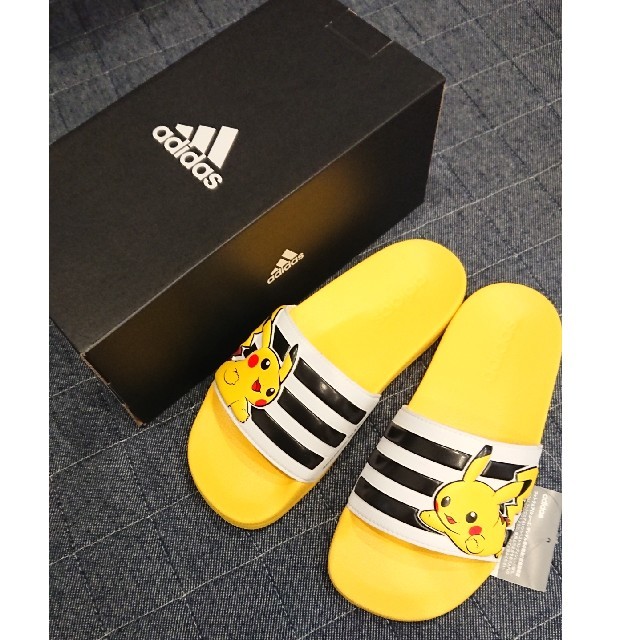 adidas(アディダス)のアディダス ポケモン シャワーサンダル 22 キッズ/ベビー/マタニティのキッズ靴/シューズ(15cm~)(サンダル)の商品写真