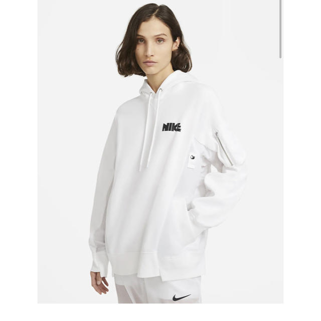 NIKE(ナイキ)のNike sacai パーカー xsサイズ メンズのトップス(パーカー)の商品写真