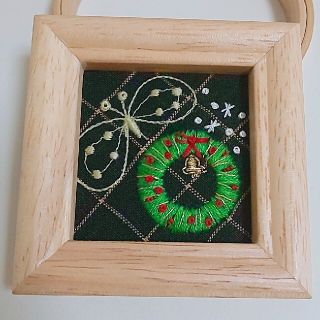 ミナペルホネン(mina perhonen)のミナペルホネン クリスマスリース 刺繍 壁掛け ハンドメイド(アート/写真)