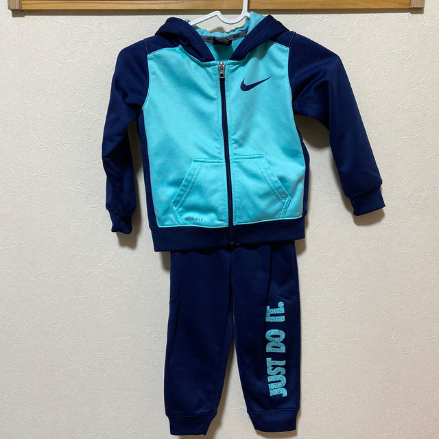 NIKE(ナイキ)のまり様専用 キッズ/ベビー/マタニティのキッズ服女の子用(90cm~)(その他)の商品写真