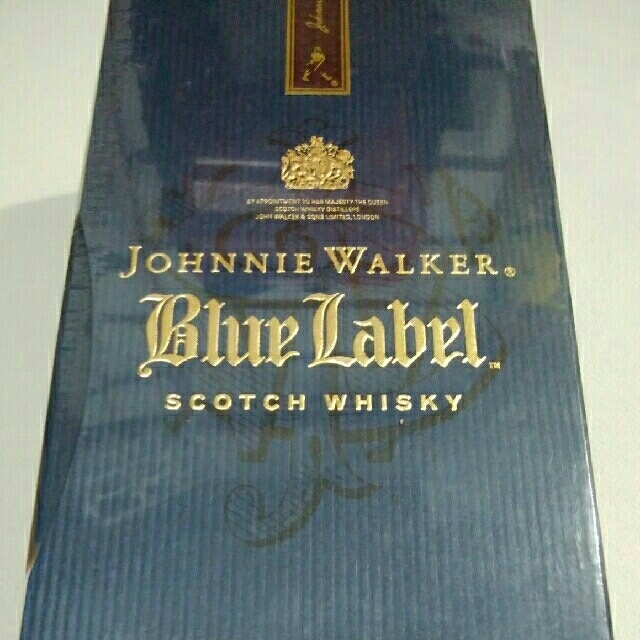 ジョニーウォーカー　Blue Label 750ml 食品/飲料/酒の酒(ウイスキー)の商品写真