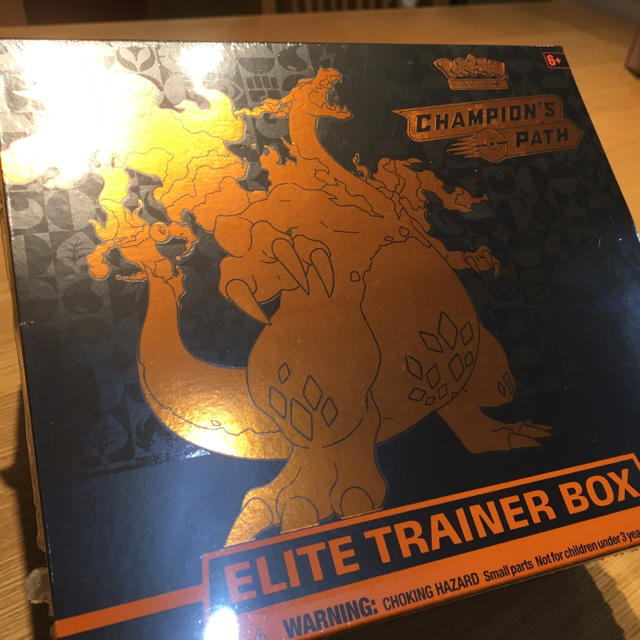 海外限定　エリート　トレーナーボックス　チャンピオンズパス エンタメ/ホビーのトレーディングカード(その他)の商品写真