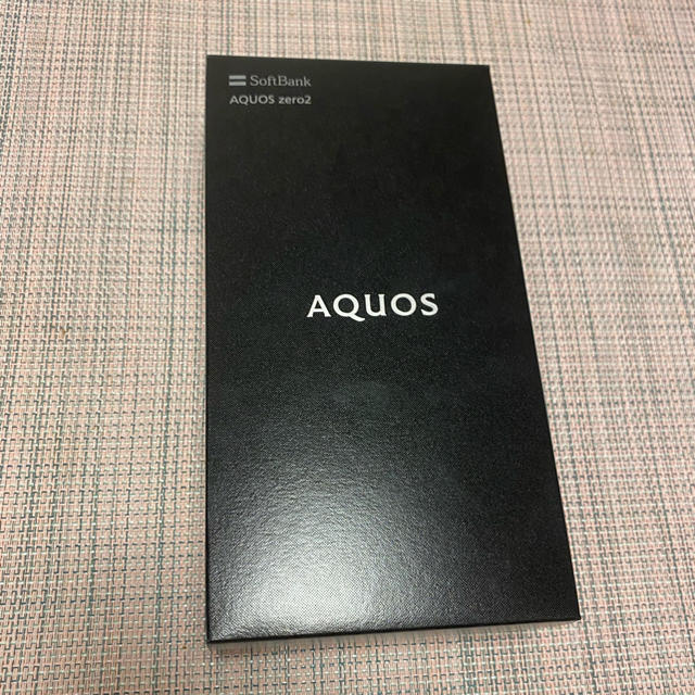 AQUOS zero2 新品