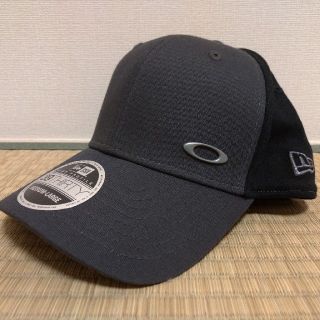 オークリー(Oakley)の【値引き】オークリー　ニューエラ　コラボキャップ　帽子(キャップ)