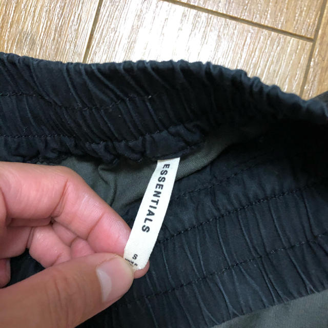 FEAR OF GOD(フィアオブゴッド)の中古 pacsun購入 FOG essentials パンツ メンズのパンツ(その他)の商品写真