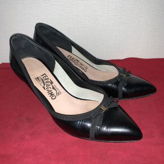 FERRAGAMO(ハイヒール/パンプス)のフリマアイテム一覧 FERRAGAMO(ハイヒール/パンプス)のフリマアイテム一覧