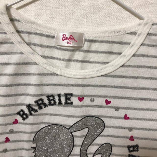 Barbie(バービー)のBarbie 長Tシャツ140cm キッズ/ベビー/マタニティのキッズ服女の子用(90cm~)(Tシャツ/カットソー)の商品写真