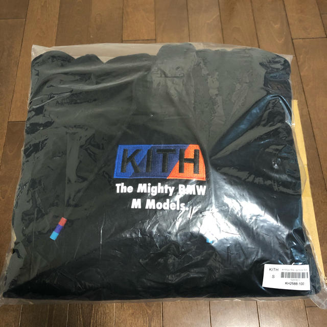 KITH×BMW  パーカー  Sサイズ  新品未使用