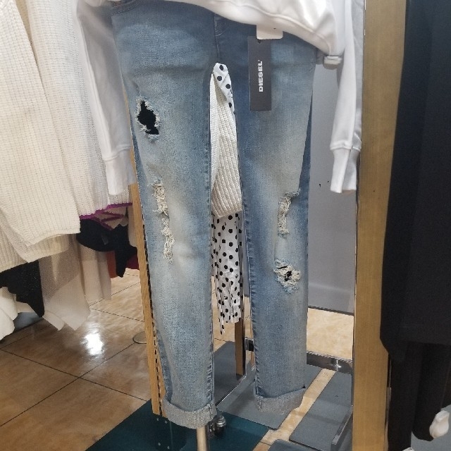 DIESEL(ディーゼル)のディーゼルデニム  ジーンズ   24 レディースのパンツ(デニム/ジーンズ)の商品写真