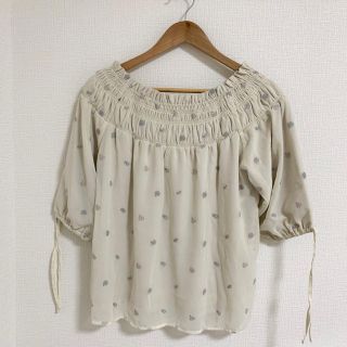 マジェスティックレゴン(MAJESTIC LEGON)の【春服】マジェスティックレゴン トップス 七分袖 花の刺繍(カットソー(長袖/七分))