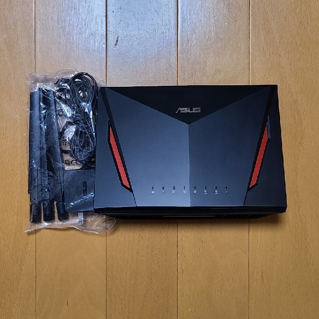 ASUS(エイスース)の【美品】ASUS 無線ルータ RT-AC86U スマホ/家電/カメラのPC/タブレット(PC周辺機器)の商品写真