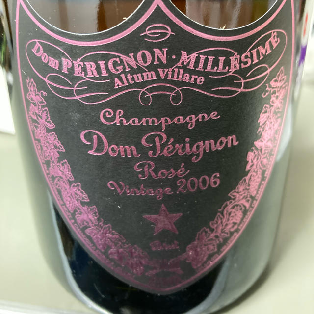 Dom Pérignon(ドンペリニヨン)のドンペリ　ロゼ　2006(箱無し)3本売り 食品/飲料/酒の酒(シャンパン/スパークリングワイン)の商品写真