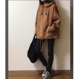 ザラ(ZARA)の【ZARA】ビッグシルエットスウェットフードパーカー(パーカー)