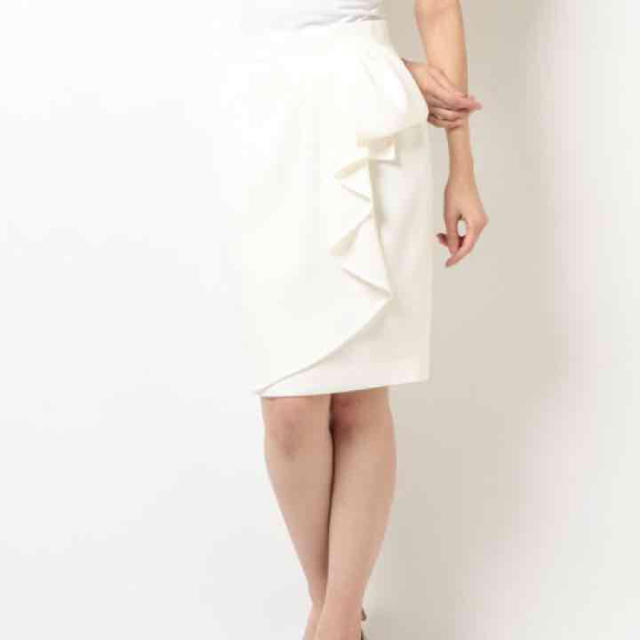 Apuweiser-riche(アプワイザーリッシェ)の新品♡ラッフルタイトスカート レディースのスカート(ひざ丈スカート)の商品写真