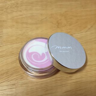 コスメキッチン(Cosme Kitchen)のmmm スキンスムーザー(化粧下地)