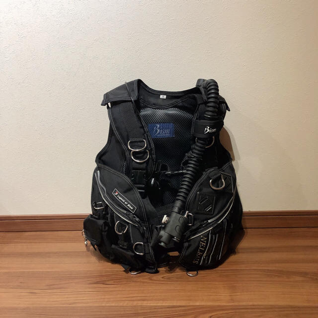 大人気定番商品 AQROS ネットショップダイビング BCD 重器材 Bism