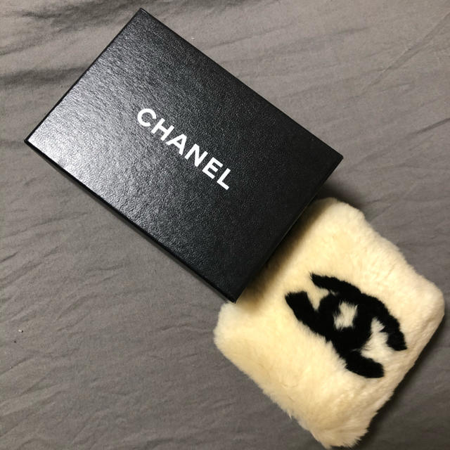 超歓迎された】 CHANEL ファーブレスレット | w.ouni.org