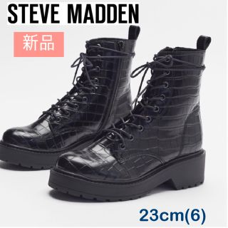 スティーブマデン(Steve Madden)の【新品】Steve Madden Tornado クロコショートブーツ 23cm(ブーツ)