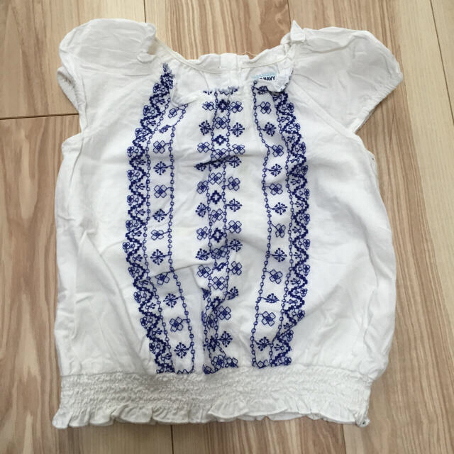 Old Navy(オールドネイビー)の刺繍チュニック・Tシャツ キッズ/ベビー/マタニティのキッズ服女の子用(90cm~)(Tシャツ/カットソー)の商品写真