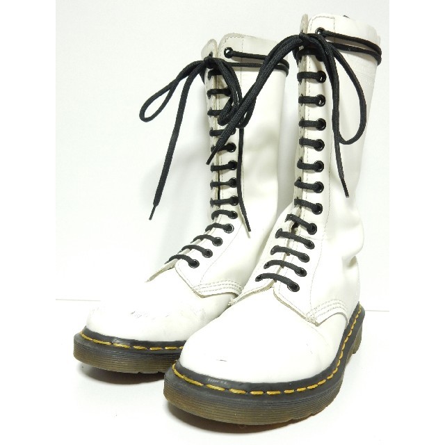 Dr.Martens(ドクターマーチン)の廃盤モデル！生産終了！【定価￥33000】ドクターマーチンUK4ホワイト白14 レディースの靴/シューズ(ブーツ)の商品写真