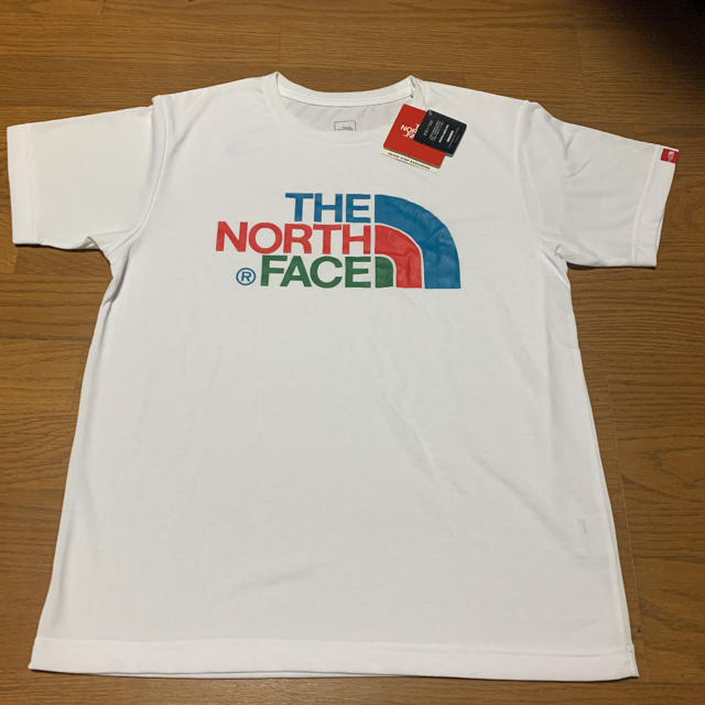 THE NORTH FACE(ザノースフェイス)の【新品・未使用】 THE NORTH FACE Tシャツ メンズのトップス(Tシャツ/カットソー(半袖/袖なし))の商品写真