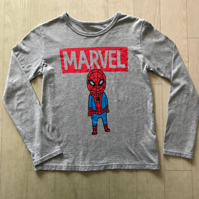 ベルメゾン(ベルメゾン)の【MARVEL】長袖Tシャツ／スパイダーマン／杢グレー／150cm キッズ/ベビー/マタニティのキッズ服男の子用(90cm~)(Tシャツ/カットソー)の商品写真