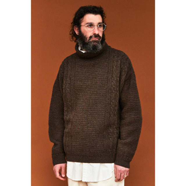 COMOLI(コモリ)のyashiki ヤシキ Fuyuzora Turtle Knit(CAFE) メンズのトップス(ニット/セーター)の商品写真