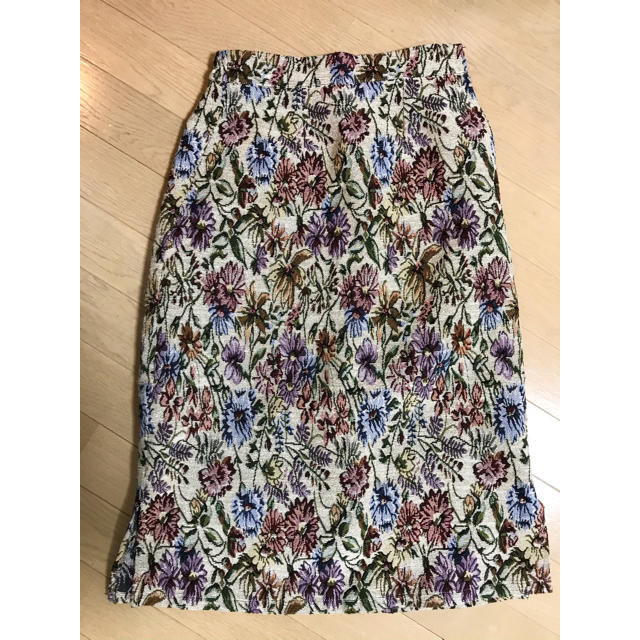 RayCassin(レイカズン)のゴブラン花柄スカート レディースのスカート(ロングスカート)の商品写真