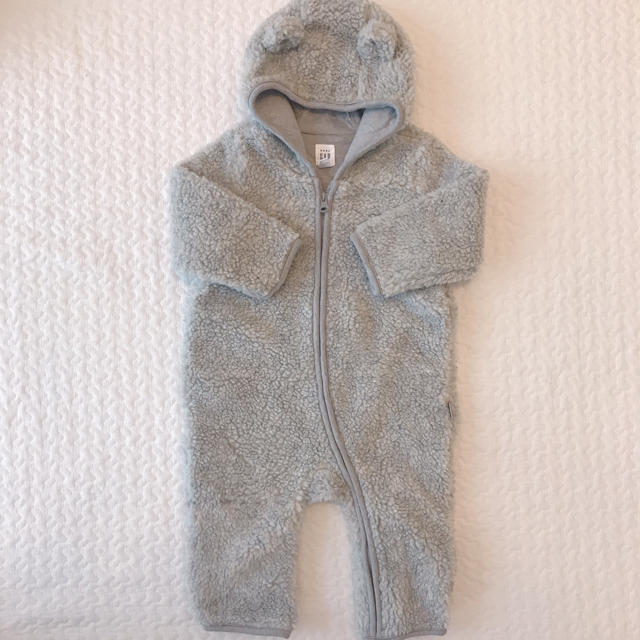 babyGAP(ベビーギャップ)の《baby GAP》くまみみモコモコカバーオール キッズ/ベビー/マタニティのベビー服(~85cm)(ジャケット/コート)の商品写真