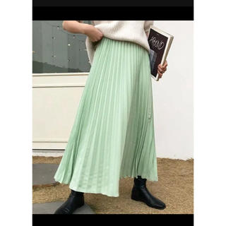 ユニクロ(UNIQLO)のSUGAR BISKET プリーツロングスカート 新品(ロングスカート)