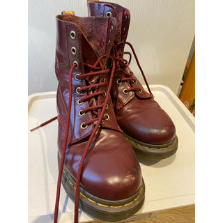 ドクターマーチン(Dr.Martens)の【最終値下げ】Dr.Martens チェリーレッド サイズ39(ブーツ)