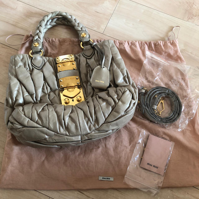 最終値下げ⭐️値下げ⭐️miumiu⭐️バッグ xhJ7TSwSU5 ...