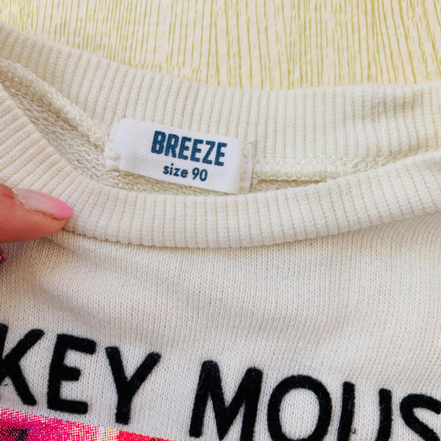 BREEZE(ブリーズ)の美品！ブリーズ　90cm ミッキーマウス　ミニーマウス　トレーナー キッズ/ベビー/マタニティのキッズ服男の子用(90cm~)(Tシャツ/カットソー)の商品写真