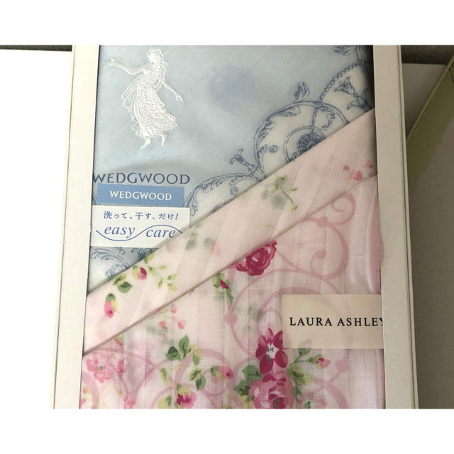 【新品未使用】ウエッジウッド  ローラアシュレイ  セット　ハンカチ レディースのファッション小物(ハンカチ)の商品写真