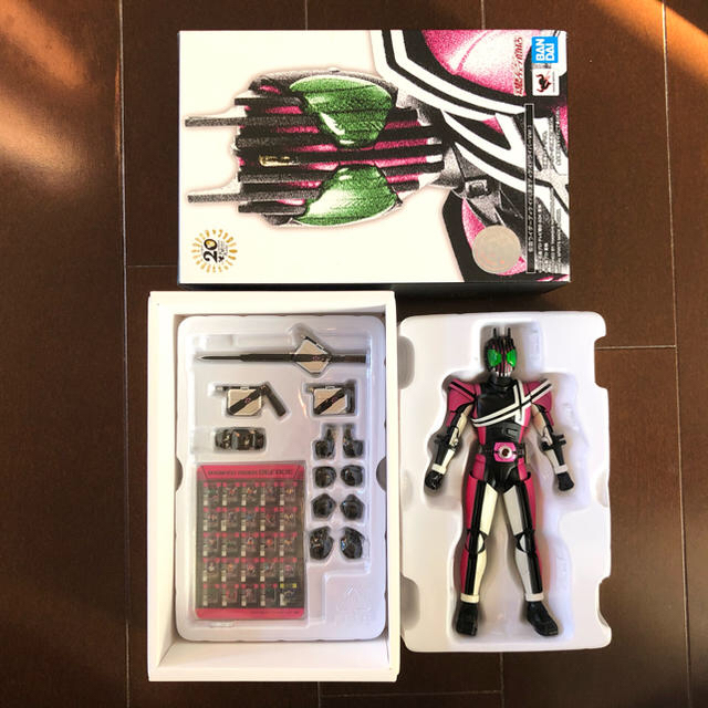 なので⒆ 真骨彫製法 仮面ライダーディケイドネオディケイドライバー