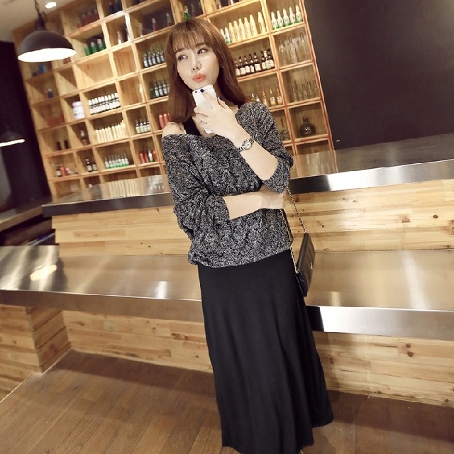 ZARA(ザラ)の韓国ファッション　セットアップ　ニットワンピース　2点セット　ダークグレー レディースのワンピース(ロングワンピース/マキシワンピース)の商品写真