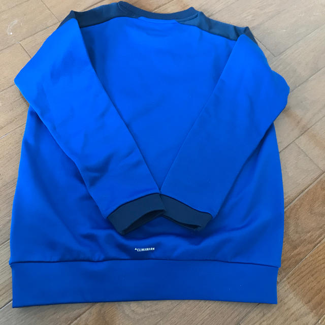 adidas(アディダス)のアディダス　トレーナー　内起毛　140 キッズ/ベビー/マタニティのキッズ服男の子用(90cm~)(Tシャツ/カットソー)の商品写真