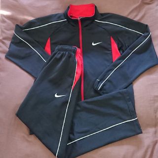 ナイキ(NIKE)のナイキ NIKEセットアップ ジャージサイズ ブラック レッド(ジャージ)