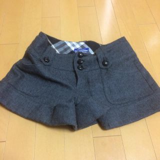 バーバリーブルーレーベル(BURBERRY BLUE LABEL)の☆美品  バーバリー ショートパンツ  36(ショートパンツ)