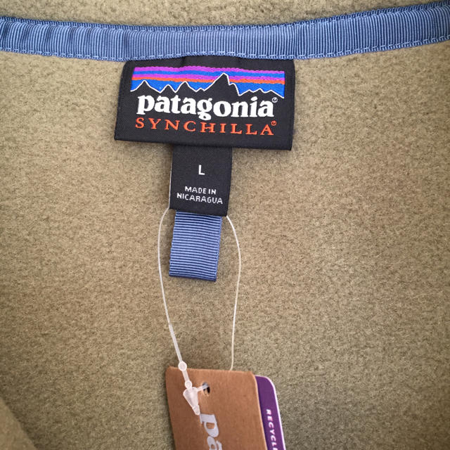 patagonia(パタゴニア)の新品タグ付き パタゴニア patagonia シンチラ スナップT フリース L メンズのジャケット/アウター(ブルゾン)の商品写真