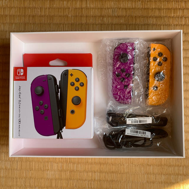 Nintendo Switch(ニンテンドースイッチ)のJoy-Con ネオンパープル/ネオンオレンジ エンタメ/ホビーのゲームソフト/ゲーム機本体(家庭用ゲーム機本体)の商品写真