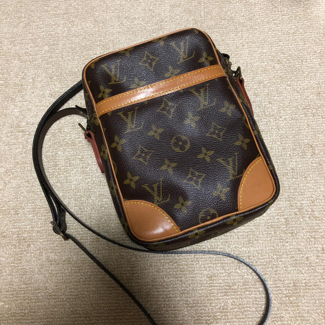 Louis Vuitton モノグラム　ダヌーブ